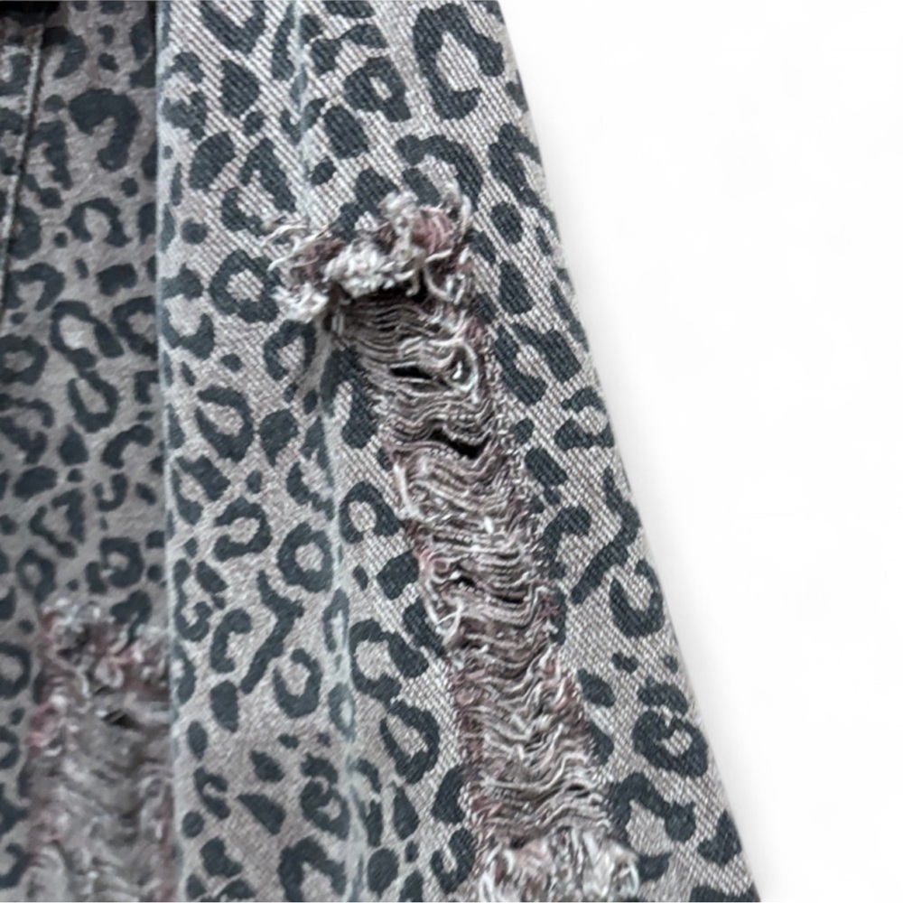 HYFVE Get Me Wild leopard print distressed denim jacket - Size L - Picture 7 of 14